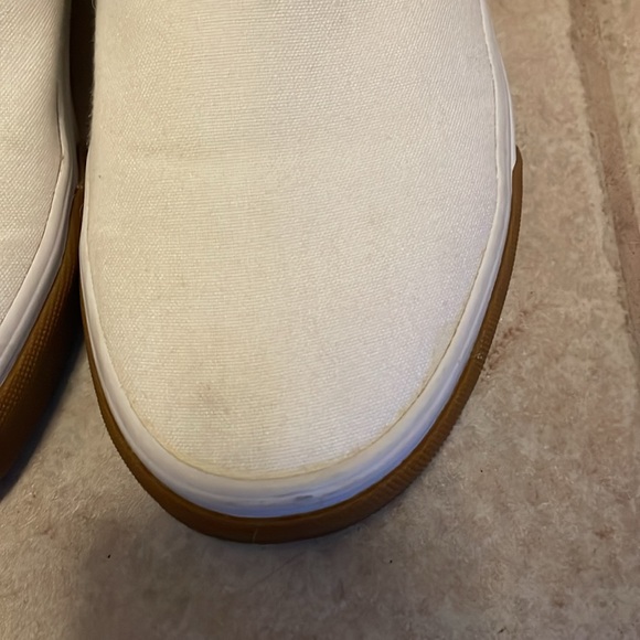 Vans - Picture 3 of 13